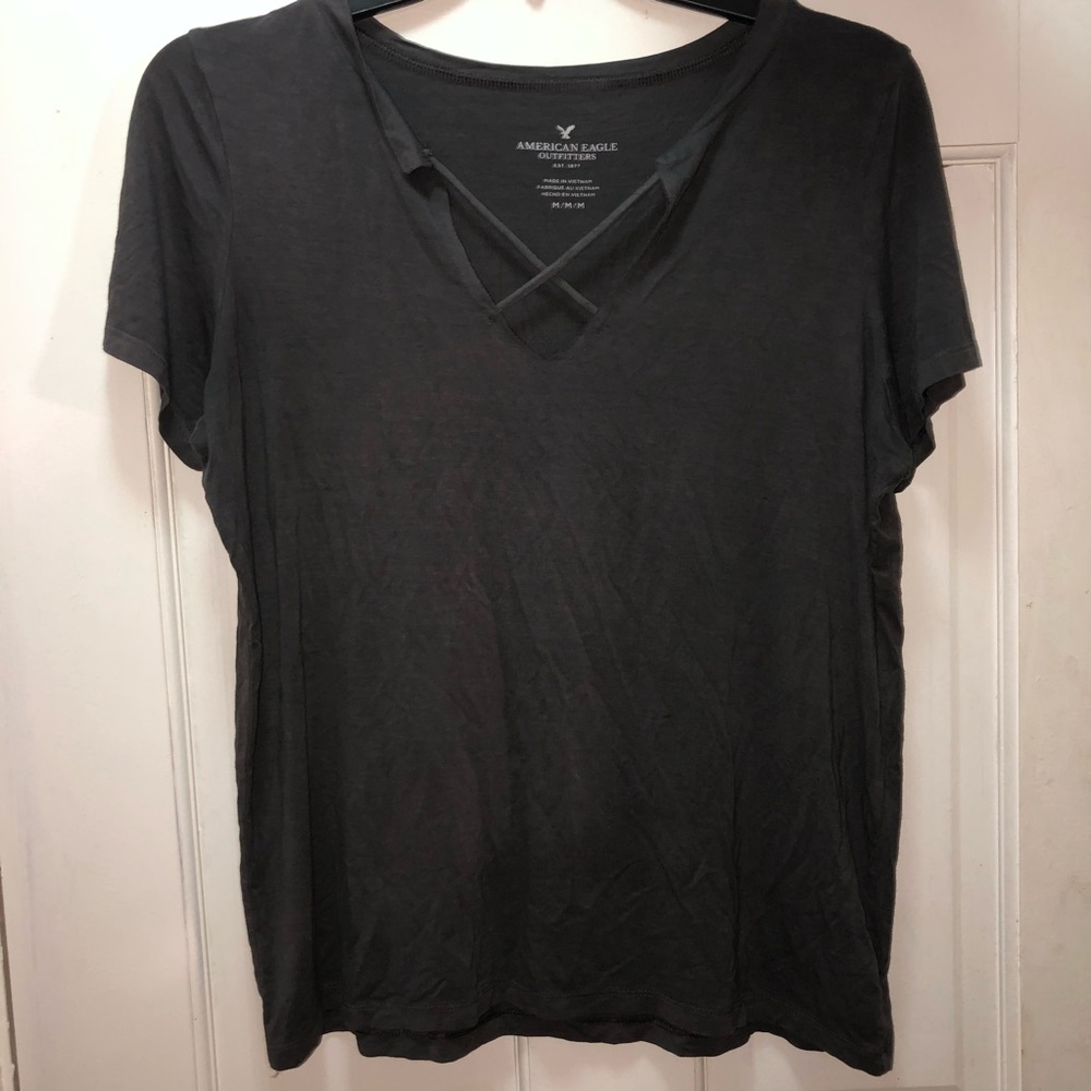 American Eagle Dark Grey T-Shirt 🦋